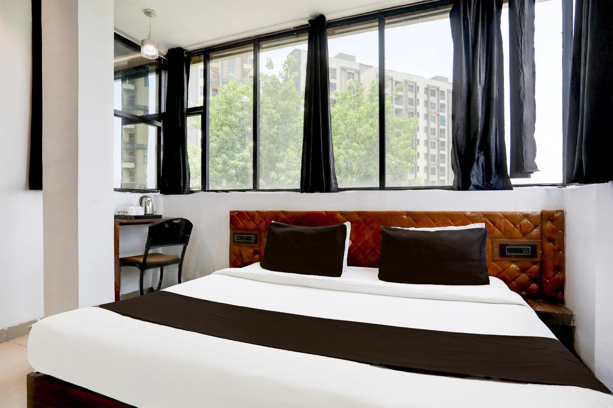 Super Hotel O Mp Nagar Near Rachna Tower โบปาล ภายนอก รูปภาพ
