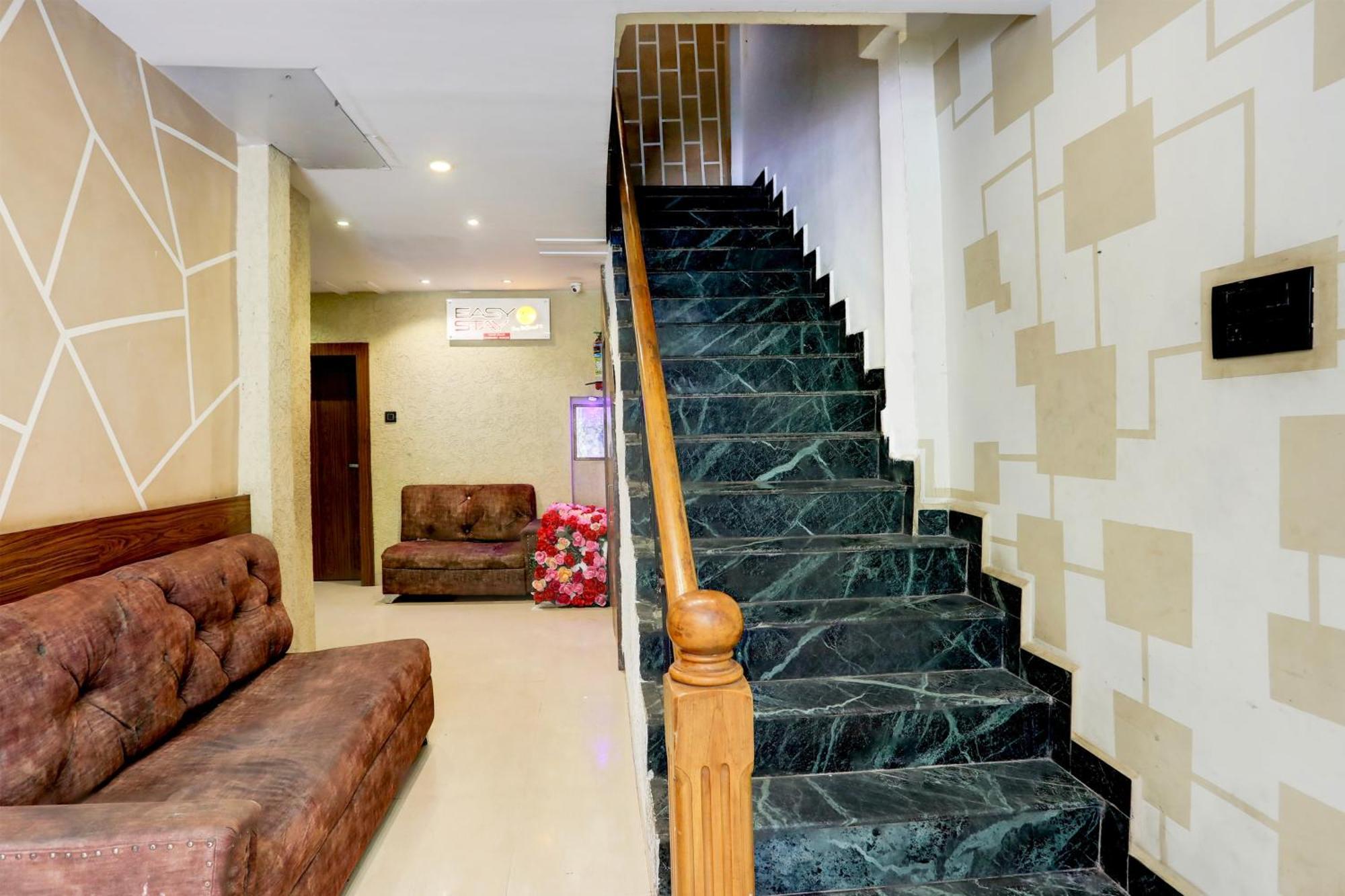 Super Hotel O Mp Nagar Near Rachna Tower โบปาล ภายนอก รูปภาพ